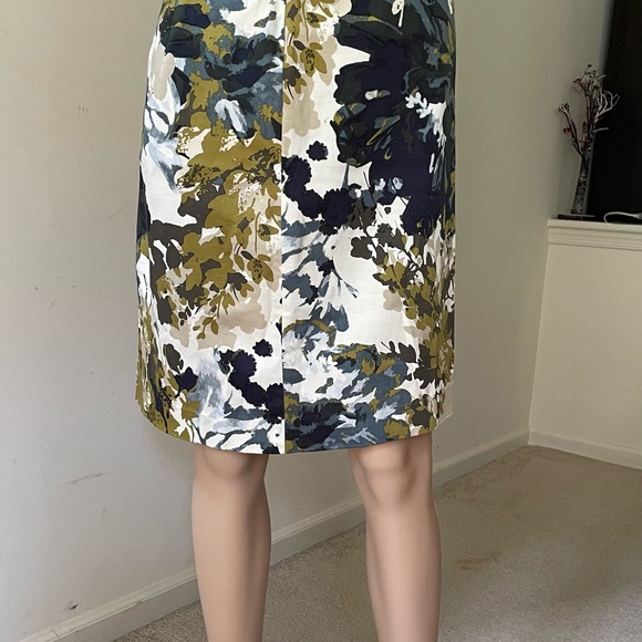Van Heusen Green Floral Skirt Size:4 - Picture 2 of 5